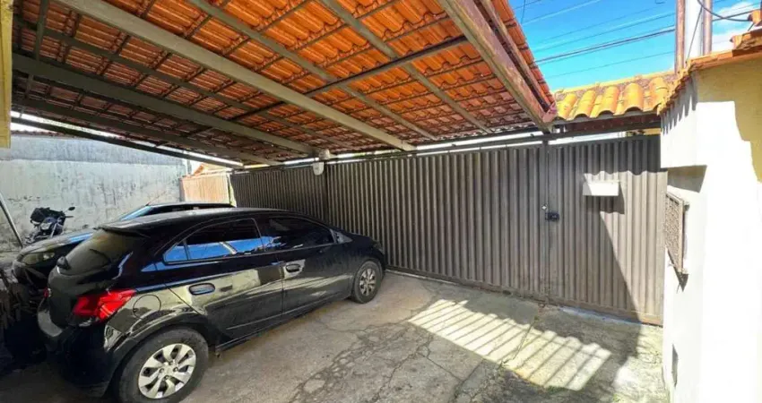 Casa Geminada com 3 quartos à venda em Belo Horizonte