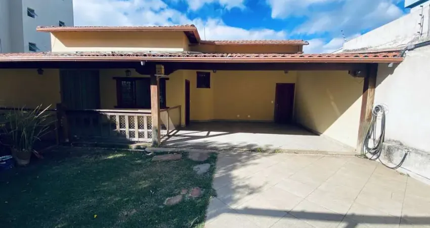 Casa com 3 quartos à venda em Ouro Preto, Belo Horizonte 