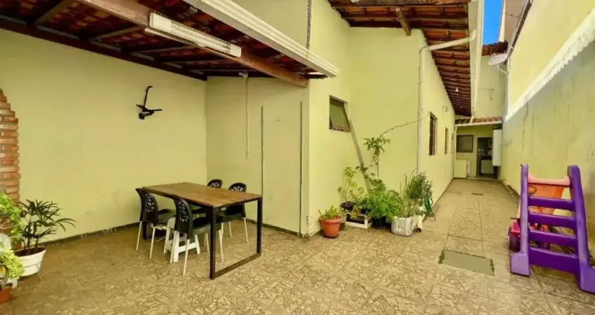 Casa com 3 quartos à venda na Santa Amélia, Belo Horizonte 