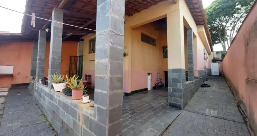 Casa com 2 quartos à venda em Serrano, Belo Horizonte