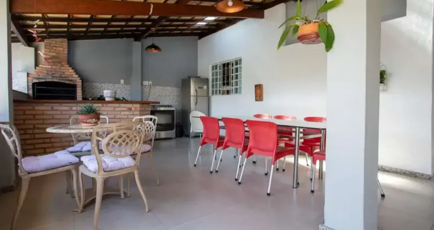Casa com 3 quartos à venda na Santa Amélia, Belo Horizonte