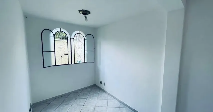 Casa com 1 quarto para alugar na Santa Terezinha, Belo Horizonte