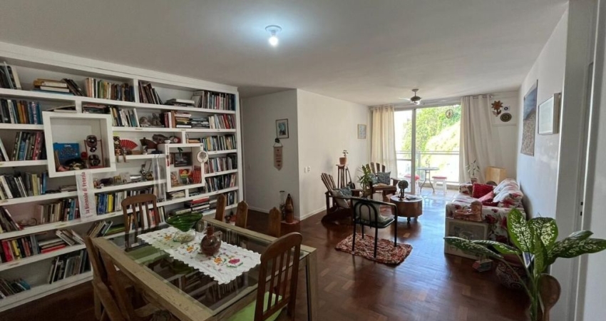 Apartamento de Andar Alto com Linda Vista e 2 Quartos à venda em Laranjeiras.