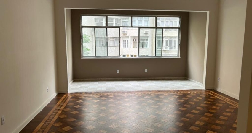 Apartamento 3 quartos para vender em Copacabana, vaga de garagem, próximo a pra a e Metro
