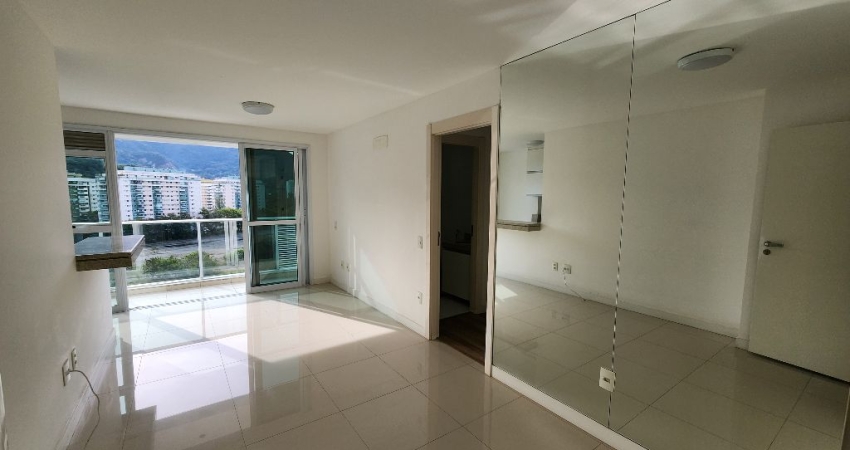 Apartamento com 2 quartos(all suites) para vender na Barra da Tijuca Condominio Millenio Ilha Pura, Barra Olimpica