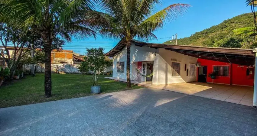 Casa com amplo terreno, contendo 3 dormitórios à venda por r$ 450.000 - velha - blumenau/sc