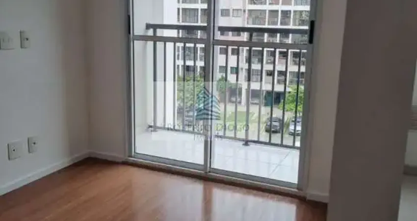 Apartamento de 2 quartos à venda na Taquara, Rio de Janeiro-RJ: 48m², sala, banheiro e vaga de garagem!
