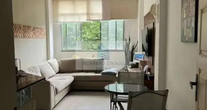 Apartamento à venda em são francisco, niterói-rj: 1 quarto, 1 sala, 1 banheiro e área de 50,00 m².