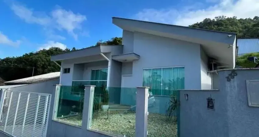 Casa com 3 quartos à venda no Centro, Guaramirim