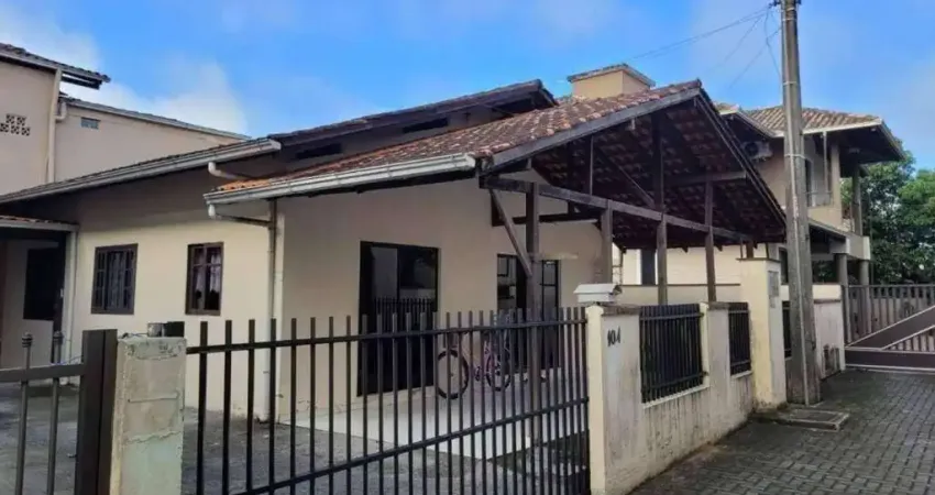 Casa com 2 quartos à venda em Imigrantes, Guaramirim