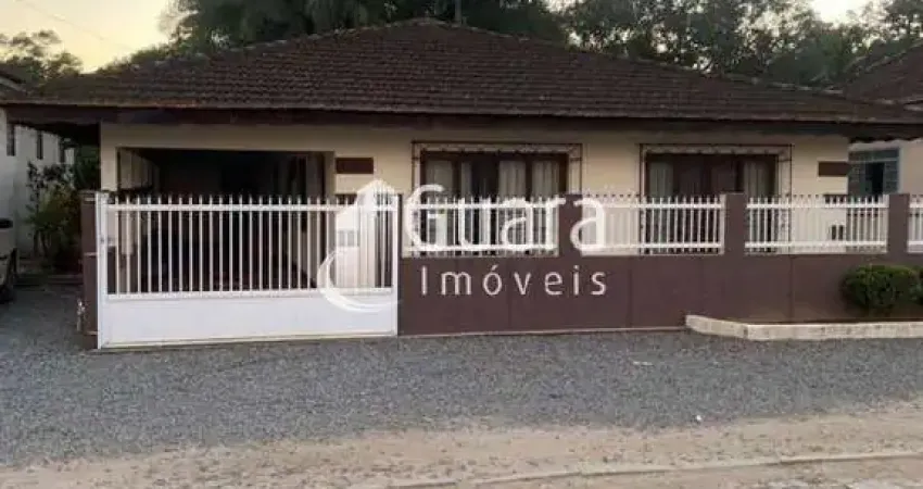 Casa com 3 quartos à venda em Guamiranga, Guaramirim 