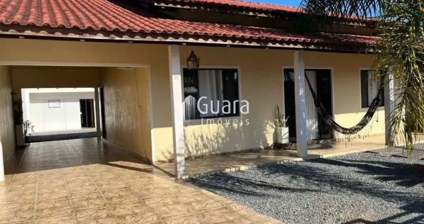 Casa para Venda em Guaramirim / SC no bairro Ilha da Figueira