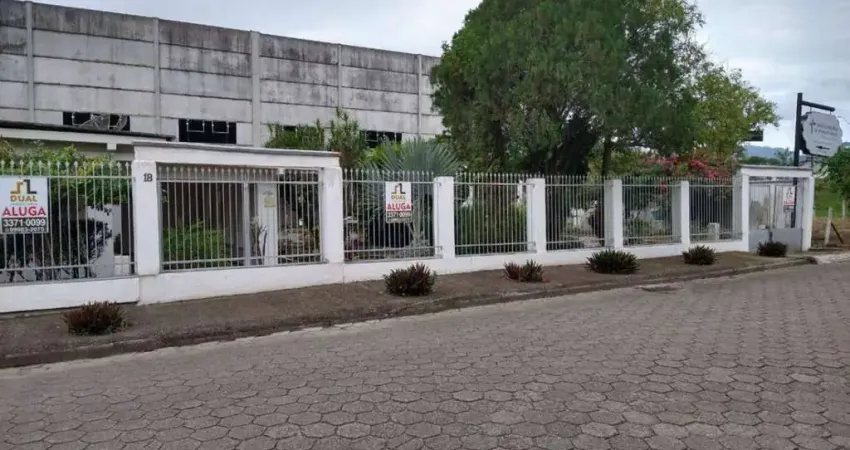 Casa com 4 quartos à venda no Água Verde, Jaraguá do Sul 