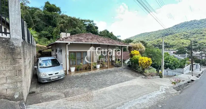 Casa com 3 quartos à venda na Pedro Francisco, Centro, Guaramirim