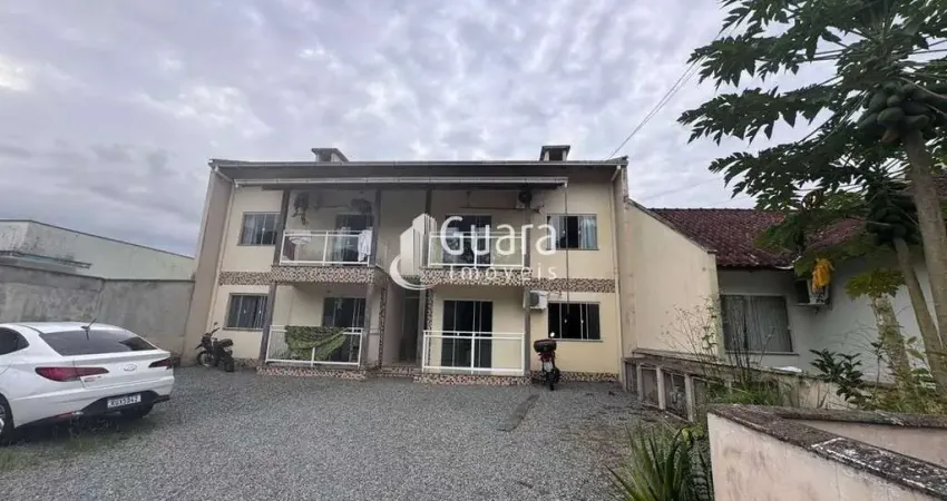 Apartamento em escolinha/ Guaramirim