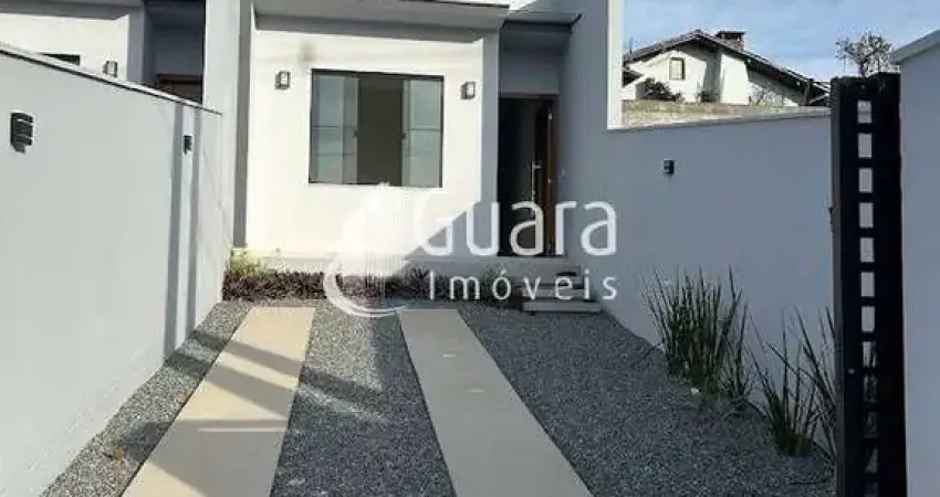 Casa com 2 quartos à venda na Rua Estacio Girardi, Rio Branco, Guaramirim