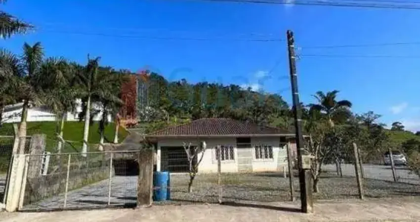 Casa com 2 quartos à venda em Guamiranga, Guaramirim 