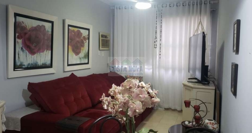 Apartamento com 2 dormitórios, 2 banheiros, 2 vagas de garagem, na quadra do mar no José Menino