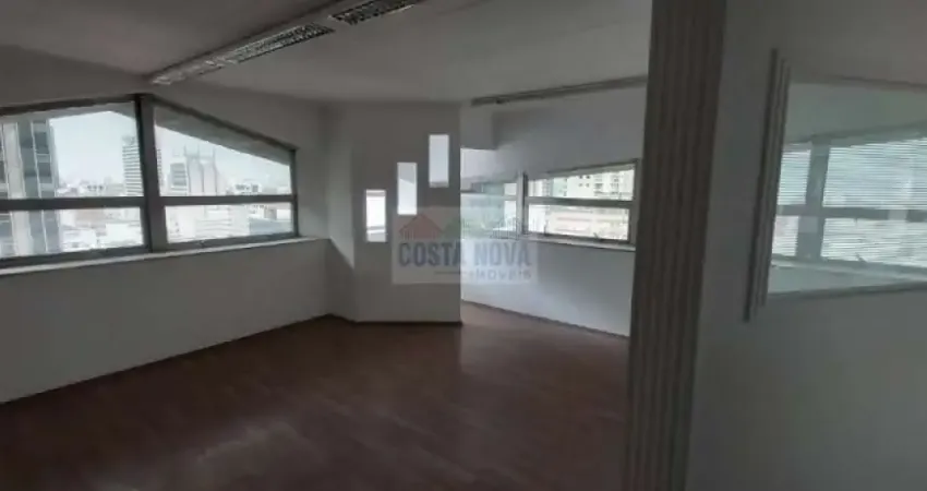 Conjuntos comerciais de 118m² à venda, vaga de garagem, elevadores, na Avenida Paulista