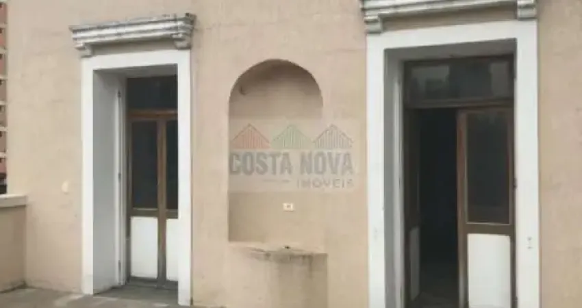 Oportunidade na Vila Olímpia: Casa Comercial com 4 Pavimentos, Segurança e Vagas!