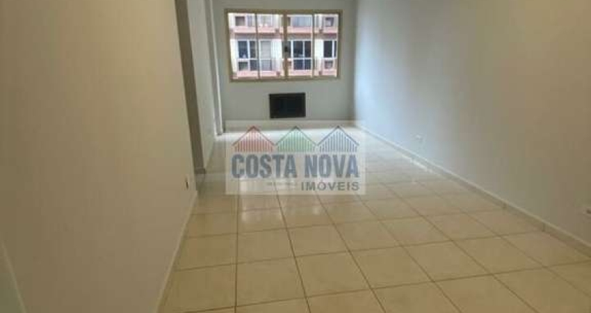 Apartamento com 80 m², 2 quartos, 2 banheiros,  1 vaga, a uma quadra da praia