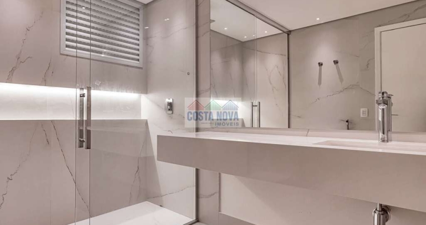 Apartamento à venda com 219m², 3 quartos sendo 3 suítes, 4 banheiros e 2 vagas na Alameda Tietê