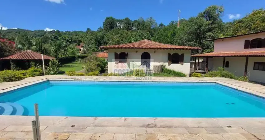 Casa a venda com estrutura de lazer completa!