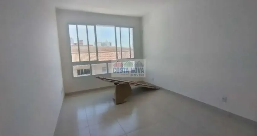Apartamento de 87 m² com 2 quartos, sala, cozinha, area de serviço e banheiro, todo reformado