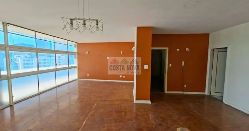Apartamento com vista livre no COPAN, 3 quartos, 2 banheiros, 1 lavabo, 1 vaga, 171 m²