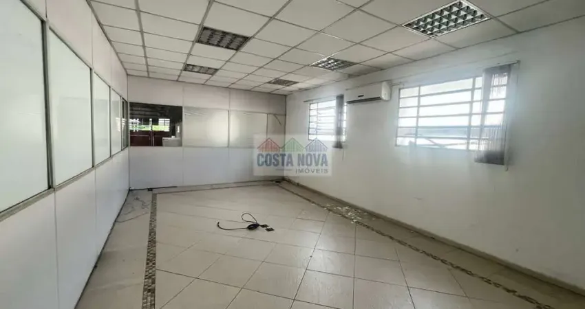 Galpão comercial com mais de 9.000m², pátio para caminhões, Docas, guarita e espaço para escritório