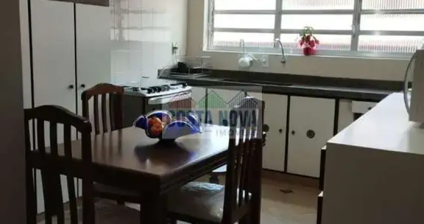 Imóvel amplo com 3 dormitórios e 5 banheiros na Vila Nivi, Zona Norte de SP
