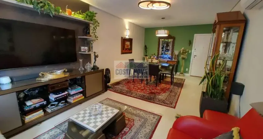 Apartamento reformado e sofisticado à venda no gonzaga em santos