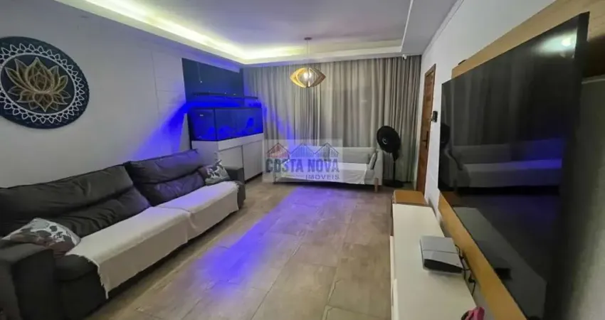 Sobrado espaçoso a 750m da praia, com área gourmet e localização excelente