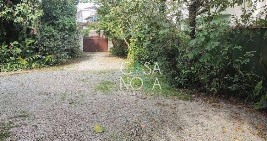 Casa com terreno de 630,30 m²