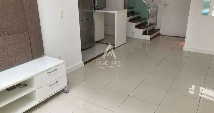 Loft duplex a venda tem 80m² quadrados com 2 quartos em Gonzaga - Santos