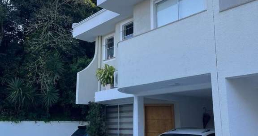 Sobrado para Venda em São Bento do Sul, Centro, 3 dormitórios, 1 suíte, 3 banheiros, 2 vagas