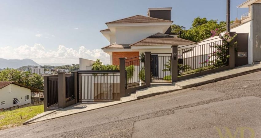 Casa com 4 quartos à venda na Paulo Ponick, 107, Saguaçu, Joinville