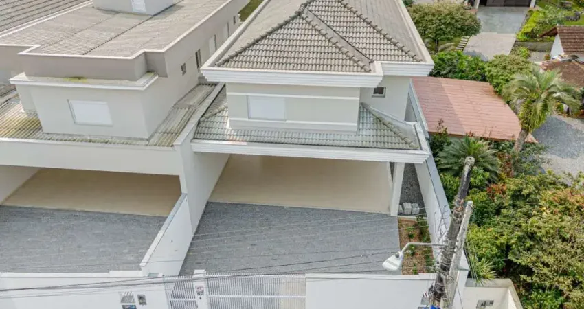 Casa com 4 quartos à venda na Rua Campo Alegre, 50, Atiradores, Joinville