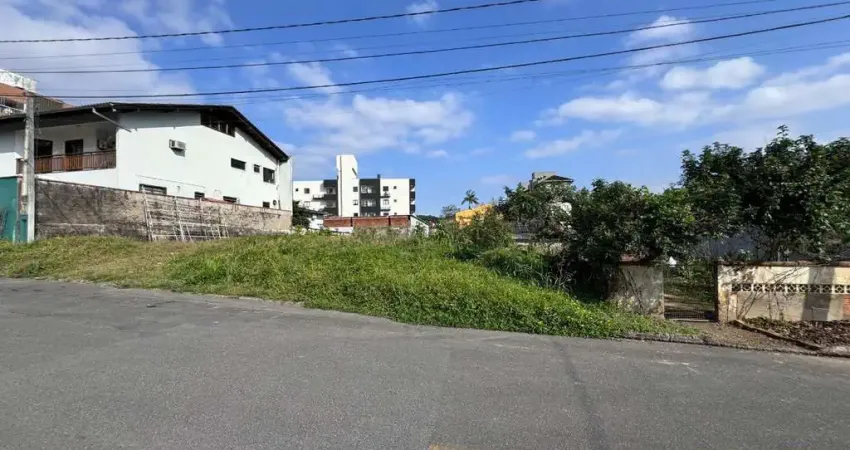 Terreno à venda na Rua Professor Pedro Vieira, 41, Costa e Silva, Joinville