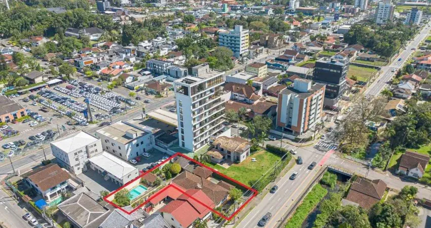 Casa comercial à venda na Rua Timbó, 1745, América, Joinville