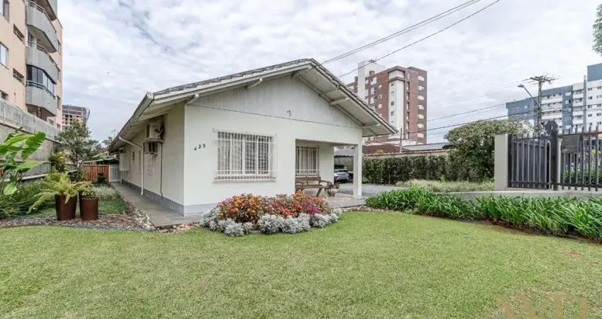 Casa com 4 quartos à venda na Rua Presidente Prudente de Moraes, 423, Santo Antônio, Joinville