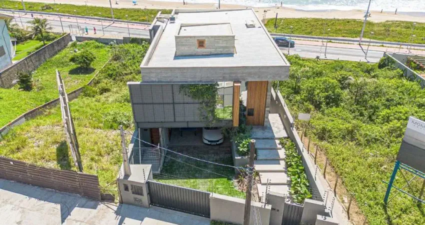 Casa com 4 quartos à venda na Avenida Nereu Ramos, 6352, Itacolomi, Balneário Piçarras