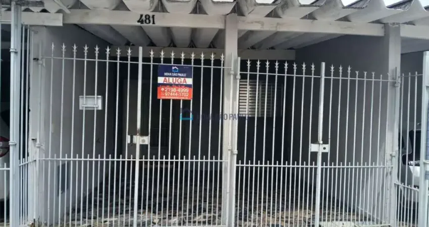 Boa localização, casa térrea com 3 dormitórios,sala,cozinha e 2 vagas!!