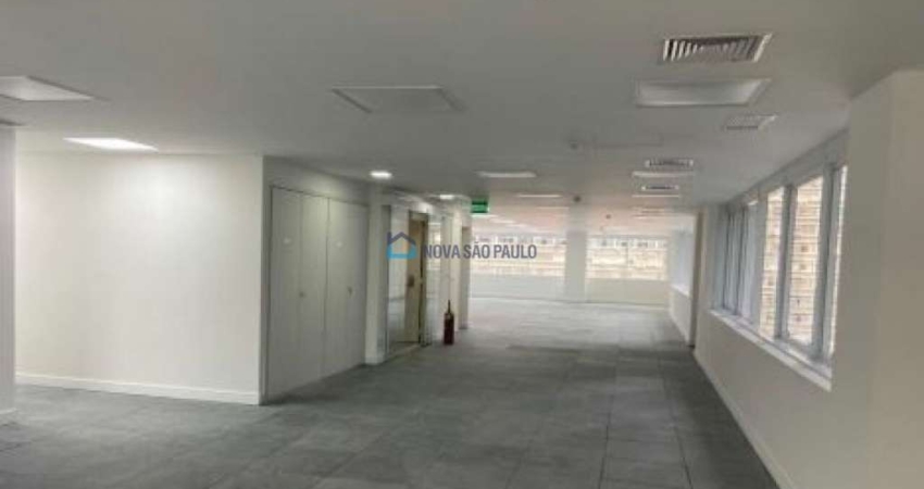 Laje corporativa na Paulista com certificado de sustentabilidade.