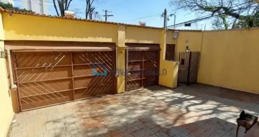 Excelente sobrado para locação! Residencial ou comercial. A 950 metros do metrô São Judas!