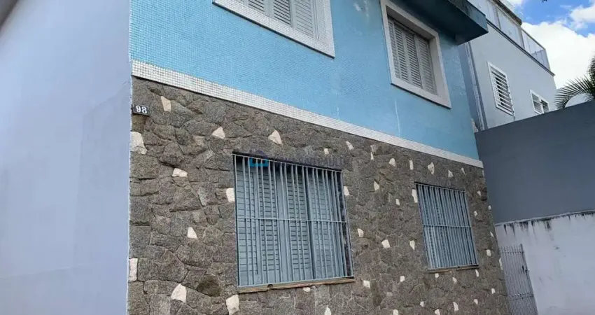 Casa com 2 quartos para alugar na Rua Guaripe, --, Vila do Bosque, São Paulo