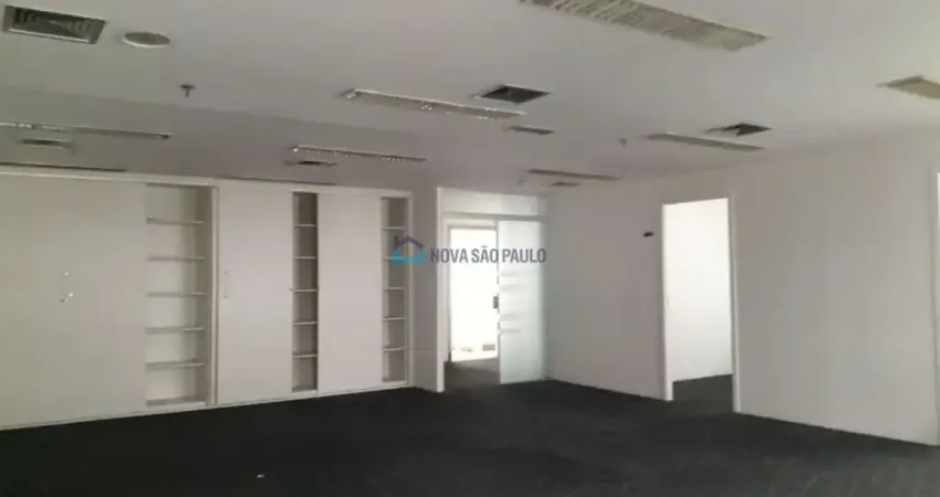 Conjunto comercial para locação próximo à Avenida Paulista