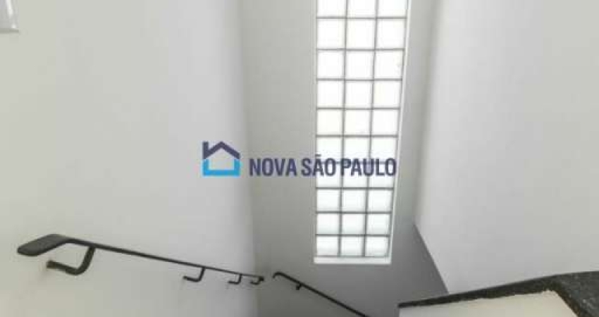 Sobrado em Vila reformado Residencial ou Coml ! 8 min (800m)a pé ao Metrô Paraiso/Shop Paulista