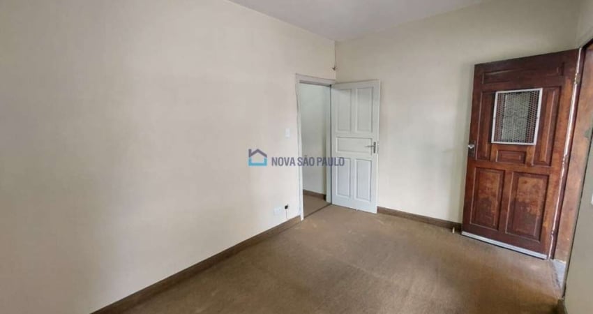 Casa com 3 quartos para alugar na Avenida Bosque da Saúde, --, Saúde, São Paulo