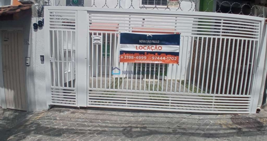 Sobrado, ótima localização, prox. ao Metro Ana Rosa